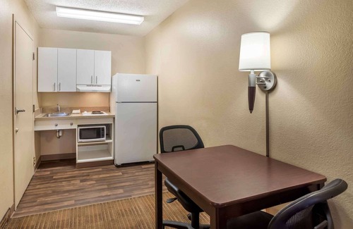 Germantown Hotel | Extended Stay America Suites Washington DC Germantown Town C