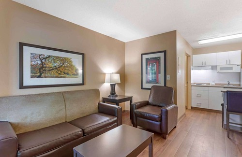 Germantown Hotel | Extended Stay America Suites Washington DC Germantown Town C