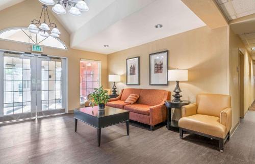 Jeffersontown Hotel | Extended Stay America Suites - Louisville - Alliant Avenue