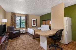 Schaumburg Hotel | Extended Stay America Suites - Chicago - Woodfield Mall