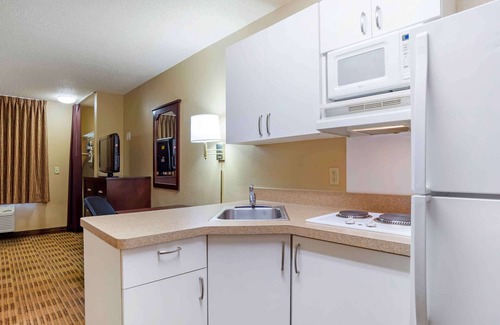 Metairie Hotel | Extended Stay America Suites New Orleans Metairie