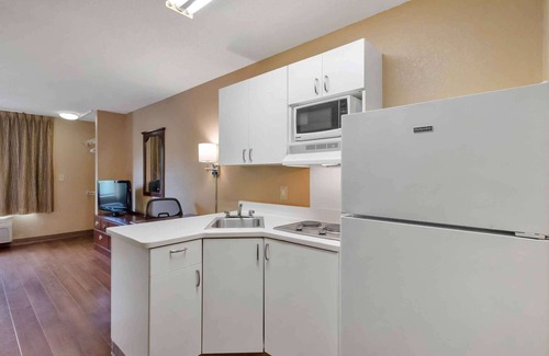 Sandy Springs Hotel | Extended Stay America Suites Atlanta Perimeter Crestline