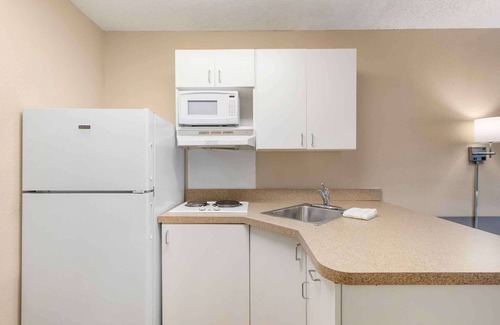 White Station Hotel | Extended Stay America Suites Memphis Germantown West