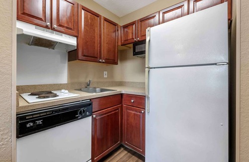 Orlando Hotel | Extended Stay America Suites Orlando Southpark Commodity Cir