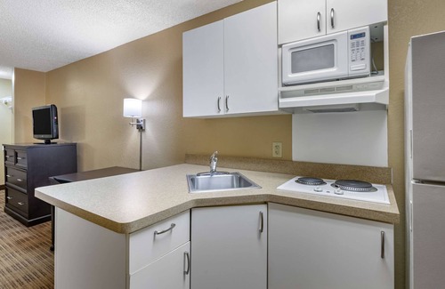 Florida Center Hotel | Extended Stay America Suites Orlando Theme Parks Major Blvd