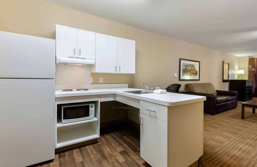 Rockford Hotel | Extended Stay America Suites Rockford I90