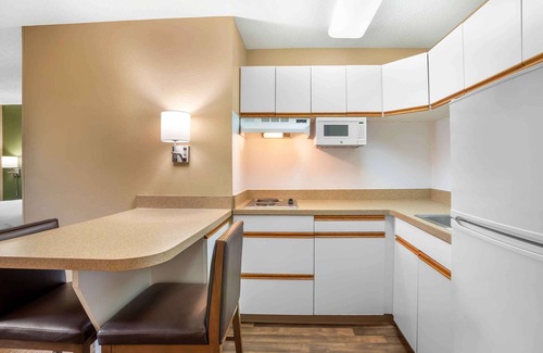 Newark Hotel | Extended Stay America Suites Newark Christiana Wilmington