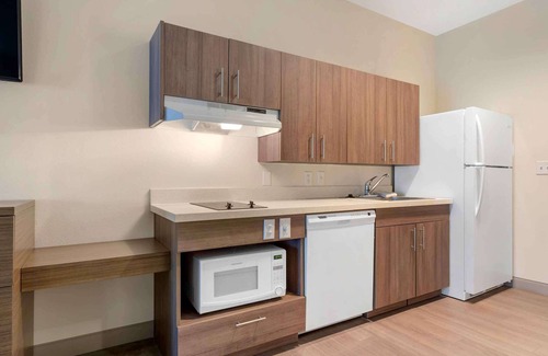 Greenville - Spartanburg Hotel | Extended Stay America Premier Suites Greenville Woodruff Rd