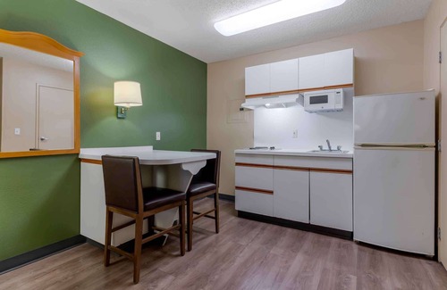 Southside Hotel | Extended Stay America Select Suites - Jacksonville - Southside