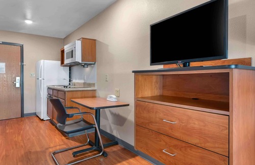 Hollyford Hotel | Extended Stay America Select Suites - Jacksonville - North