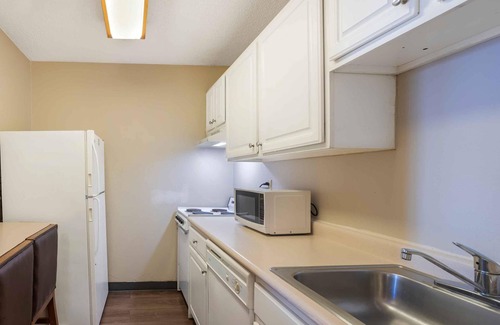 Eastwick Hotel | Extended Stay America Suites Philadelphia Airport Bartram Av