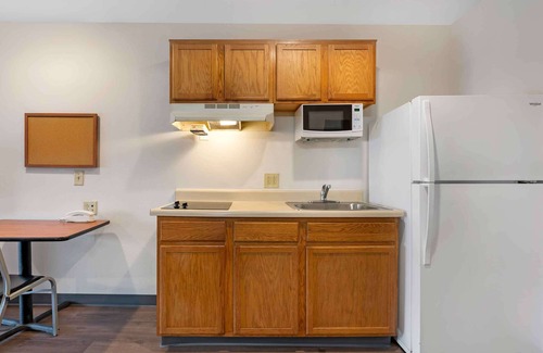 Sharonville Hotel | Extended Stay America Select Suites - Cincinnati - Sharonville