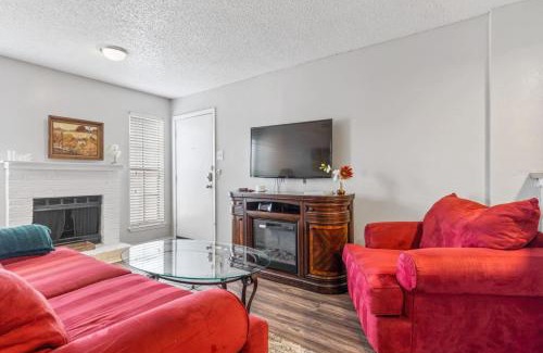 Park Central Apartment | Extended Stay in DFW One Bedroom Apartment
