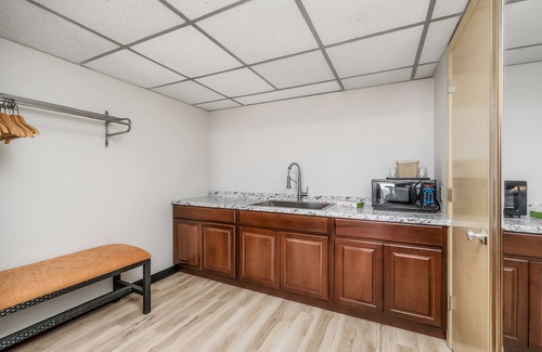 Cookeville Hotel | Extended Stay Suites Cookeville - Tennessee Tech