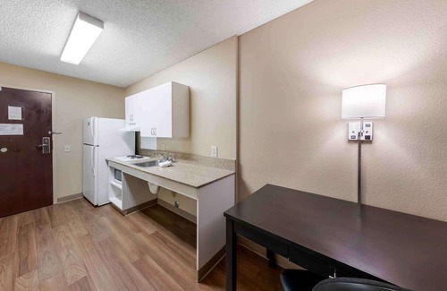Northeast Anaheim Hotel | Extended Suites