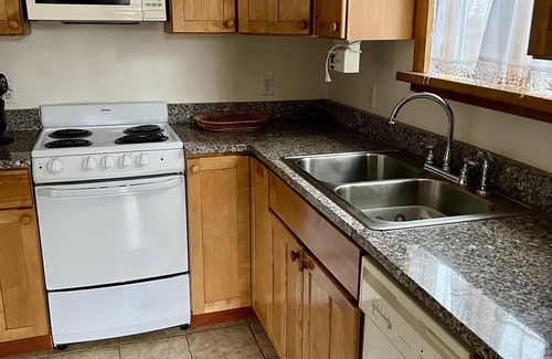 Otter Creek Cottage | EXTRA CLEAN! Charming cottage located in the heart of Acadia National Park.