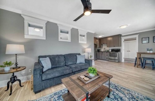 Douglas House | Extra Spacious House with Heated Backyard Pool