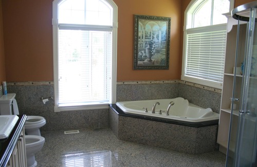 Tiny Cottage | Extraordinary 6bedroom property in Woodland Beach, for multiple family vacations