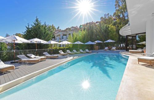 Nueva Andalucia Apartment | Extraordinary 7 BDRM Villa w Pool, Gym, Cinema