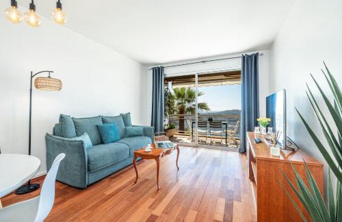 Villefranche-sur-Mer Apartment | Extraordinary Sea View - 1 Bdr with AC