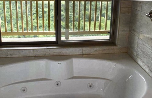 Eureka Springs Resort | - Extraordinary View & Relaxation