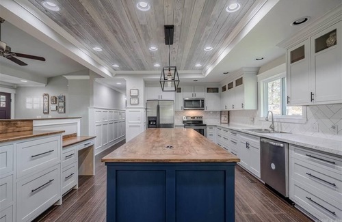 Rockwell House | Extravagance Meets Comfort, with neighborhood Lake access.