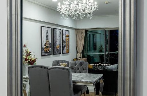 Auckland Central Business District Apartment | Extravagant Escape