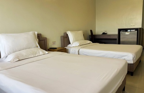 Paranaque Hotel | Extremeli Suites
