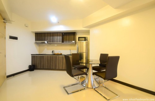 Paranaque Hotel | Extremeli Suites