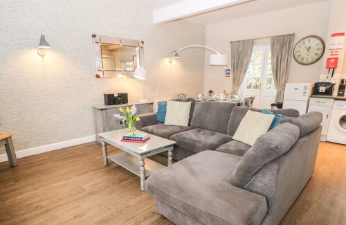 Beeley Cottage | EYAM, family friendly, character holiday cottage in Two Dales