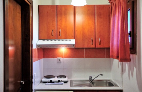 Skiathos Town Hotel | Eye Q Resort