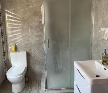 Pinetown House | EYEZULU Guesthouse