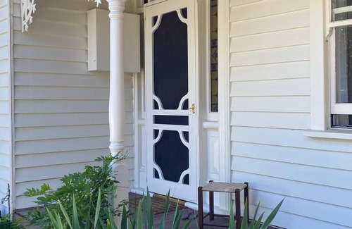 Newington House | Eyre House, Ballarat