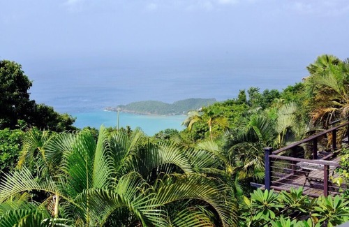 Brewers Bay House | Eyrie Guest Cottage, Greenbank