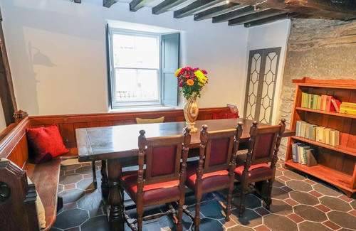 Corwen Cottage | EYTON COTTAGE, family friendly, character holiday cottage in Corwen