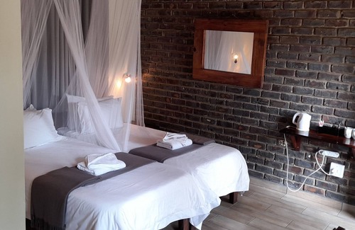 Hluhluwe Cabin | Ezulwini Game Lodge