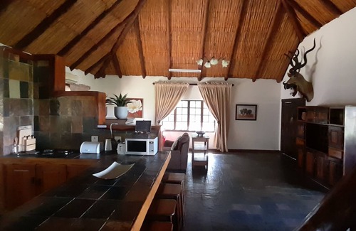 Hluhluwe Cabin | Ezulwini Game Lodge