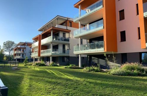 Balatonfuzfo Apartment | Fűzliget Surf Front