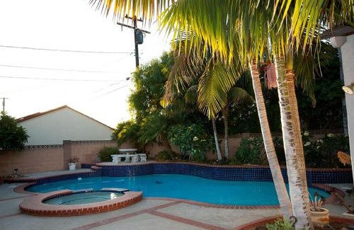 Hermosa Village House | F-34 Minnies House