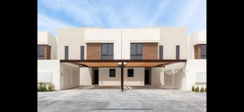 Abu Dhabi House | F1 Dream 4br Villa! - Yas Island