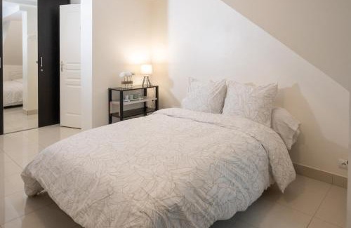 Bry-sur-Marne Apartment | F2 Cozy between Paris and Disneyland