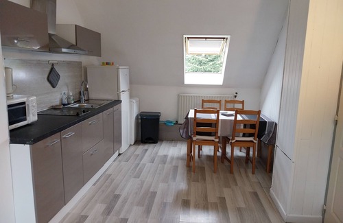 Saint-Germain-les-Corbeil House | F2 in suburban residence 30 km from Paris