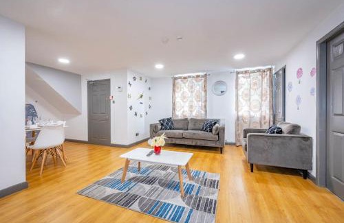 Leeds Apartment | *F2GH* for your most relaxed & Cosy stay + Free Parking + Free Fast WiFi *