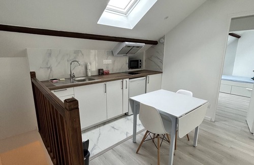 Quartier Centre Ville Apartment | F3 Grenier Maison Centre Ville Massy
