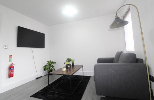 Preston Apartment | F4 Hammonds Row