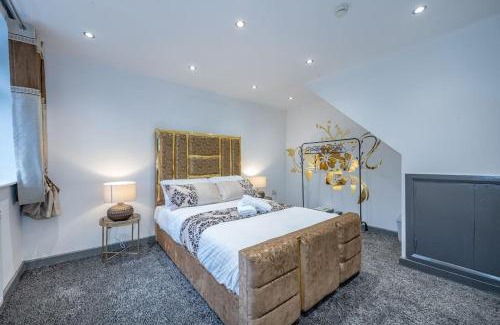 Leeds Apartment | *F4GH for your most relaxed & Cosy stay + Free Parking + Free Fast WiFi *