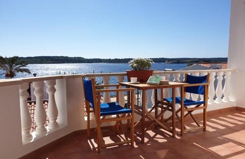 Fornells Apartment | F98. Vistas al mar en Fornells!