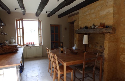 Les Eyzies House | Fabulous French Farmhouse, entirely and beautifully restored.