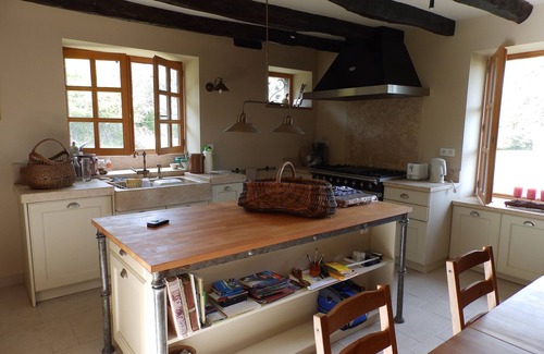 Les Eyzies House | Fabulous French Farmhouse, entirely and beautifully restored.