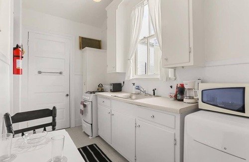 Esplanade Ridge Apartment | Fab Studio | Bayou St. John | Tree-Lined Street